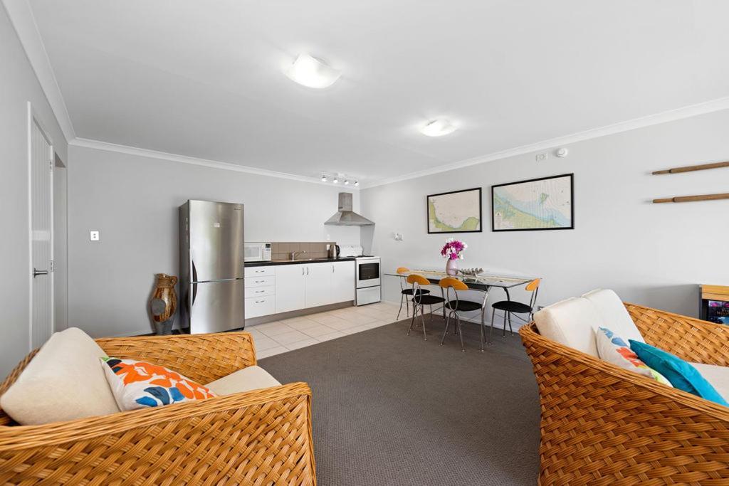 The Sandcastle - Papamoa Holiday Apartment Εξωτερικό φωτογραφία